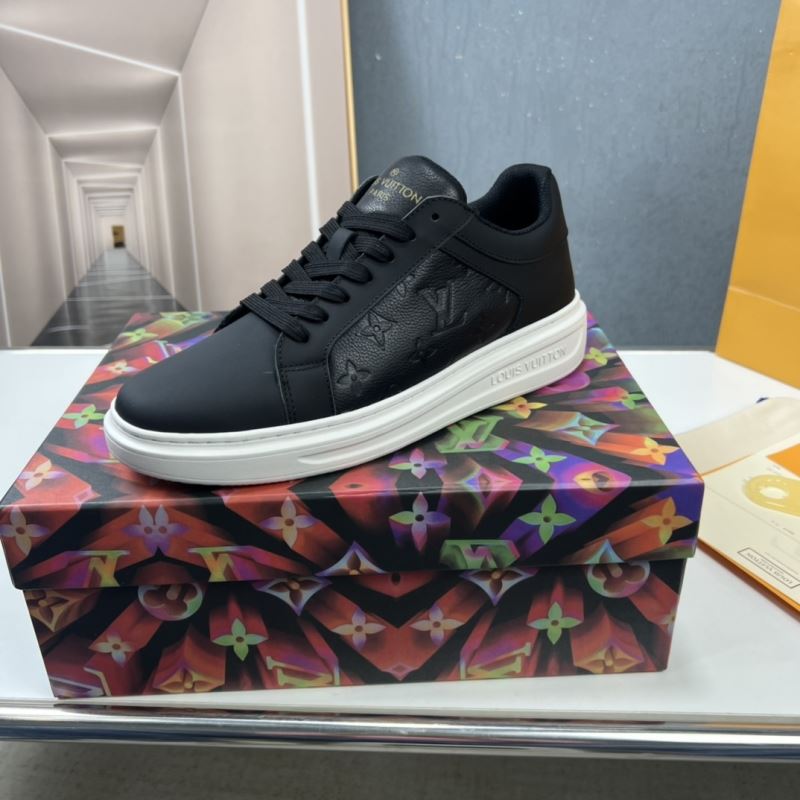 l**is V*t*n sneakers